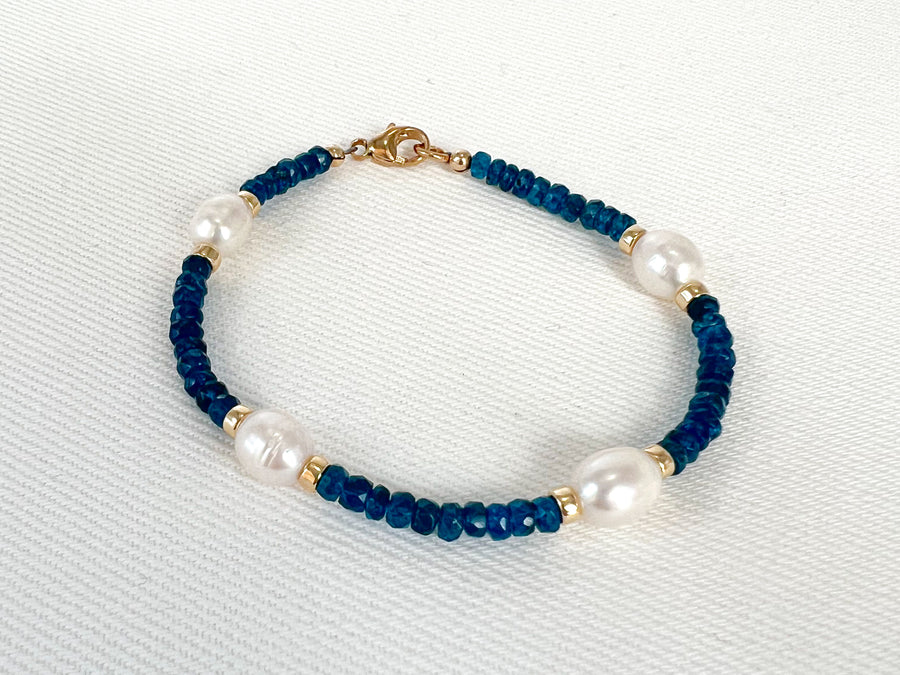 Swiss Blue Topaz Pearl Station Bracelet