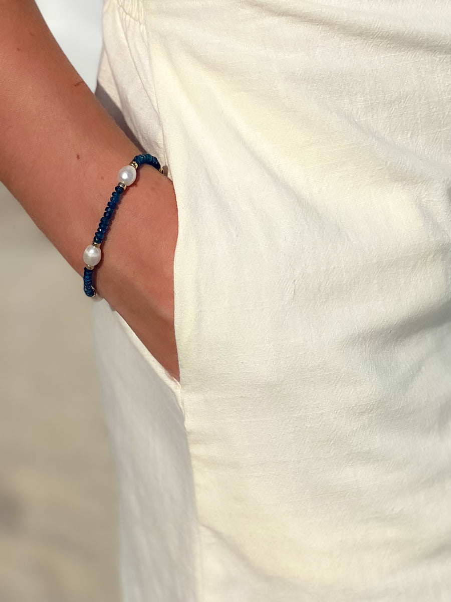 Swiss Blue Topaz Pearl Station Bracelet