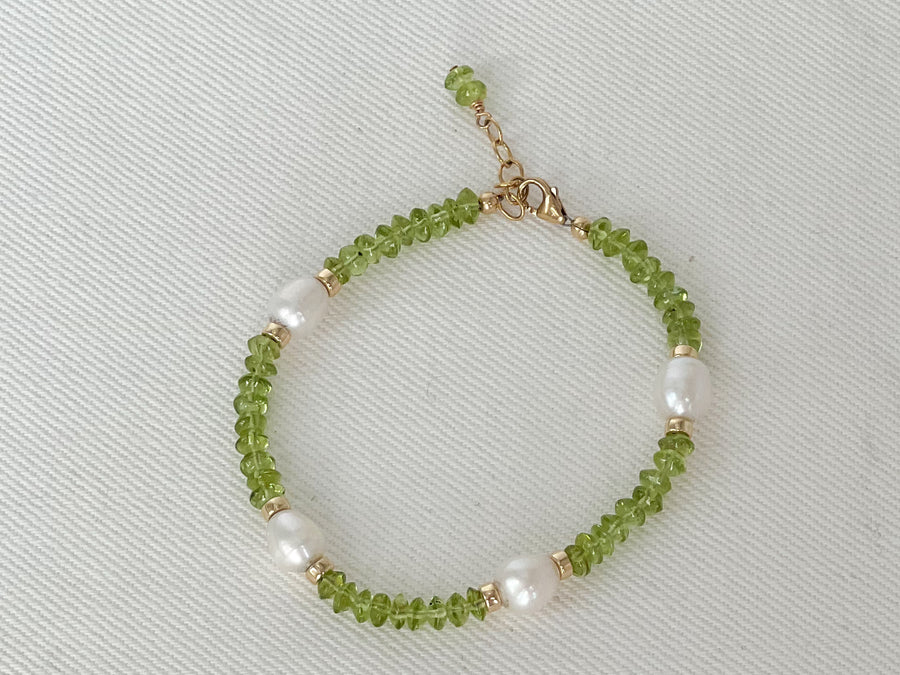 Peridot Pearl Station Bracelet