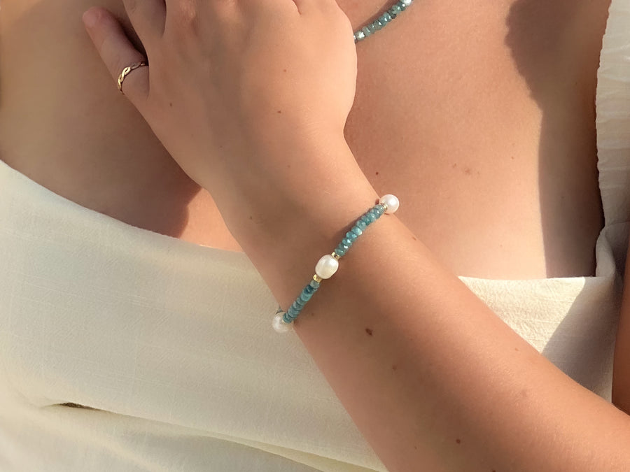 Blue Silverite Pearl Station Bracelet