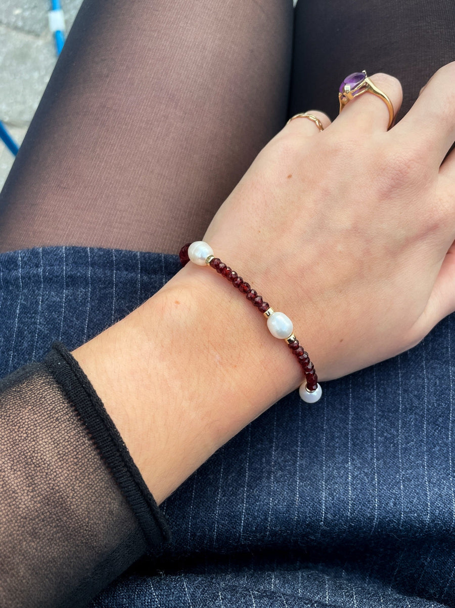 Garnet and Pearl Bracelet
