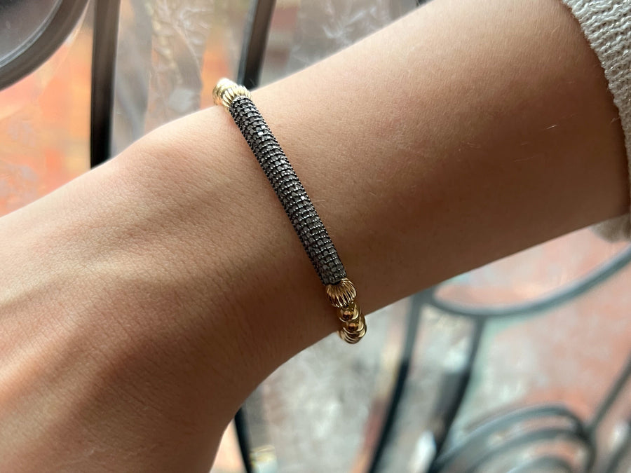 Natural_Gemstones,Pave_Diamond_Bar,Pave_Diamonds,Gold_bead_bracelet,Stretch_bracelet,Gold_and_Diamonds,Bar_accent_bracelet,Handmade_bracelet,Black_and_gold,Gift_for_Her,Gift_for_Mom,Popular_gifts,Oxidized_silver