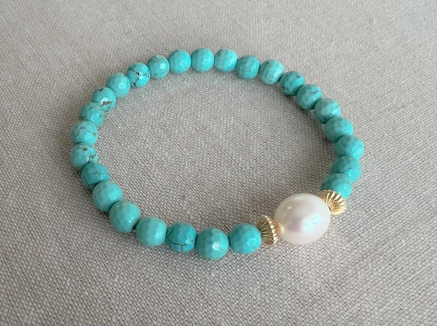 Turquoise Bracelet with Freshwater Rice Pearl Accent