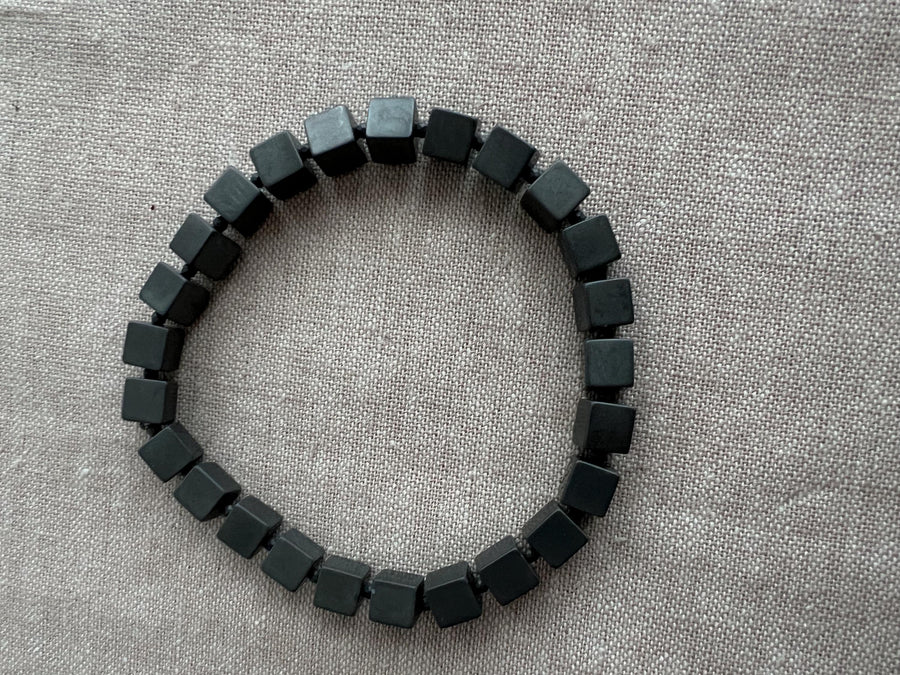 Matte Black Hematite Men's Bracelet: Unisex Gemstone Stretch Jewelry