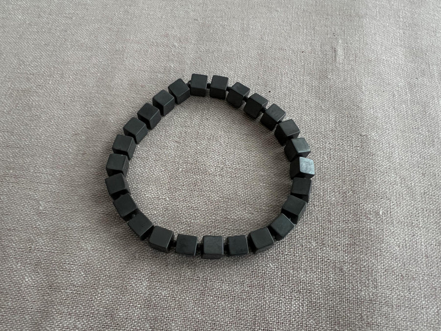 Matte Black Hematite Men's Bracelet: Unisex Gemstone Stretch Jewelry