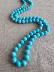AAA+ Sleeping Beauty Turquoise smooth round beads, natural Arizona turquoise, 6mm, 16-inch gemstone strand.