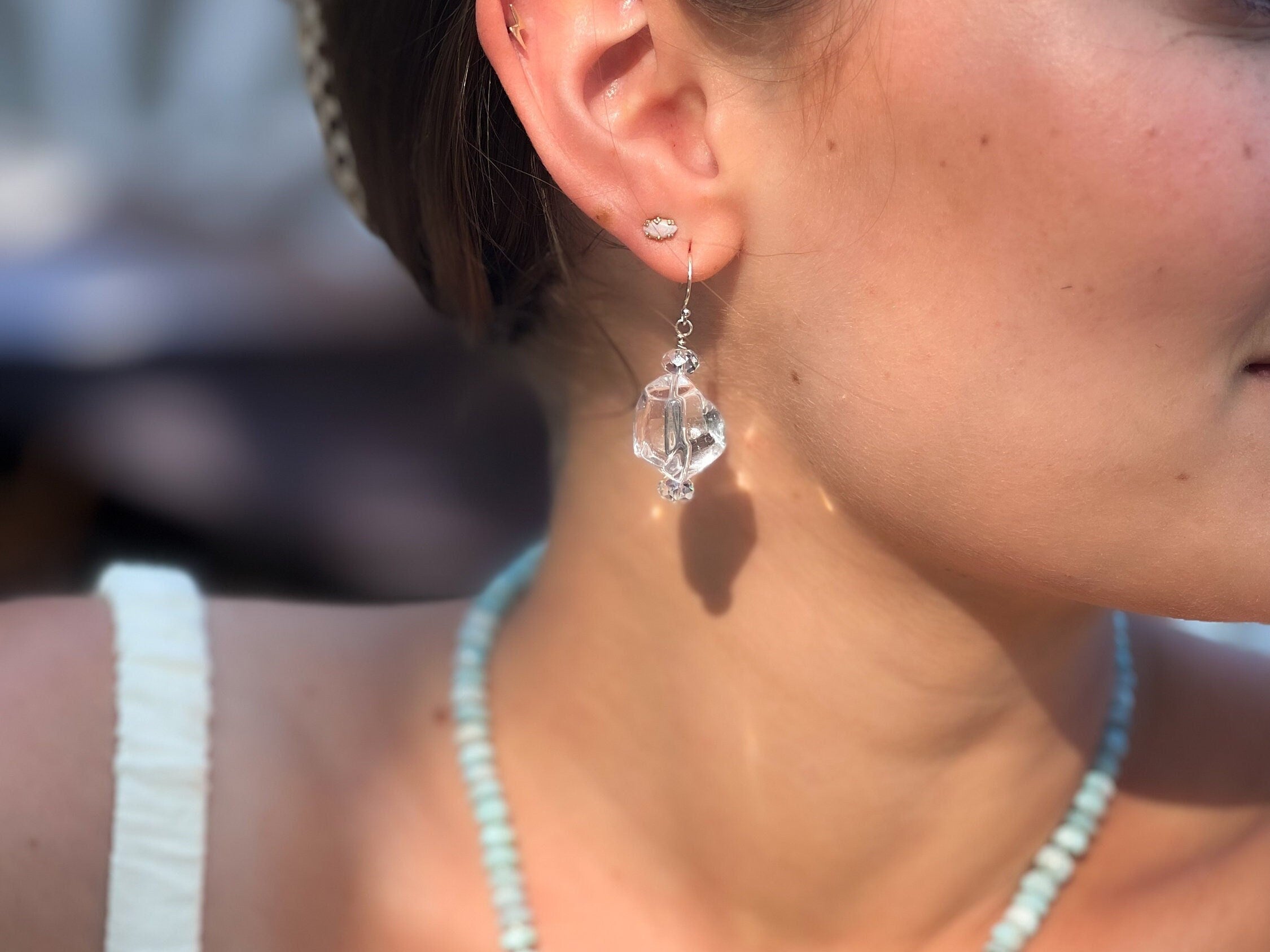 Natural_Gemstones,Quartz,Quartz_Earrings,Drop_Earrings,Clear_Quartz_Earring,Sterling_Silver,Everyday_Earrings,Clear_stone_earring,Quartz_nugget,Gift_for_Her,Summer_earrings,Handmade_earrings,Go_To_earrings