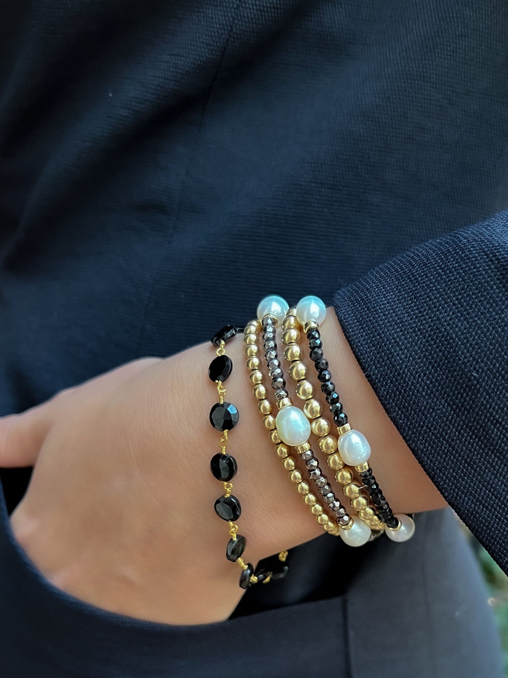 Spinel_bracelet,Black_Spinel,Gemstone_bracelet,Natural_Gemstones,Black_bead_bracelet,Gifts_for_Her,Mother's_Day_Gifts,Dainty_bracelet,Gold_filled,Chain_bracelet,Handmade_bracelet,Black_gemstone,Coin_shaped_beads